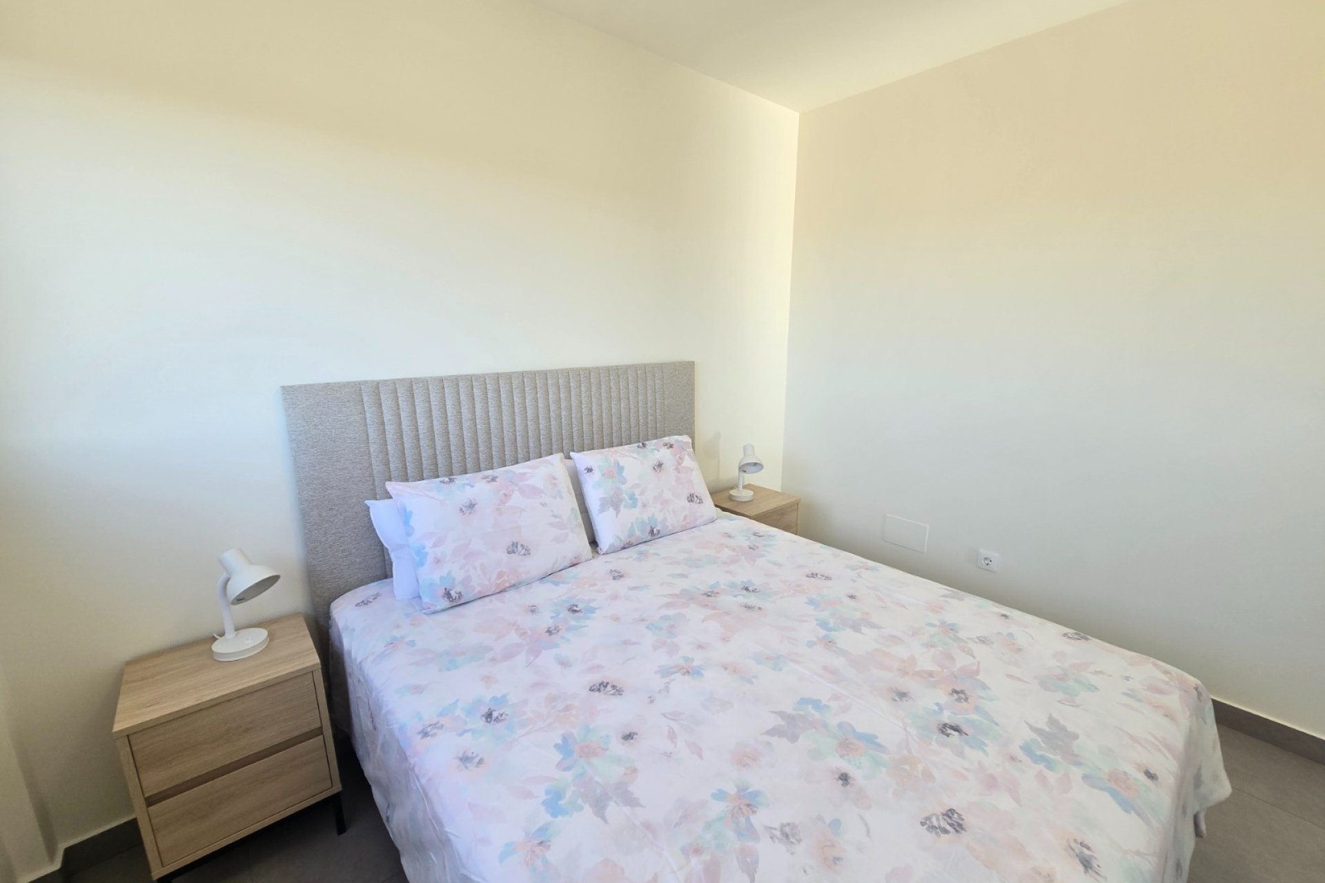 Herverkoop - Apartment / Flat * -
Orihuela Costa * - Villamartín *