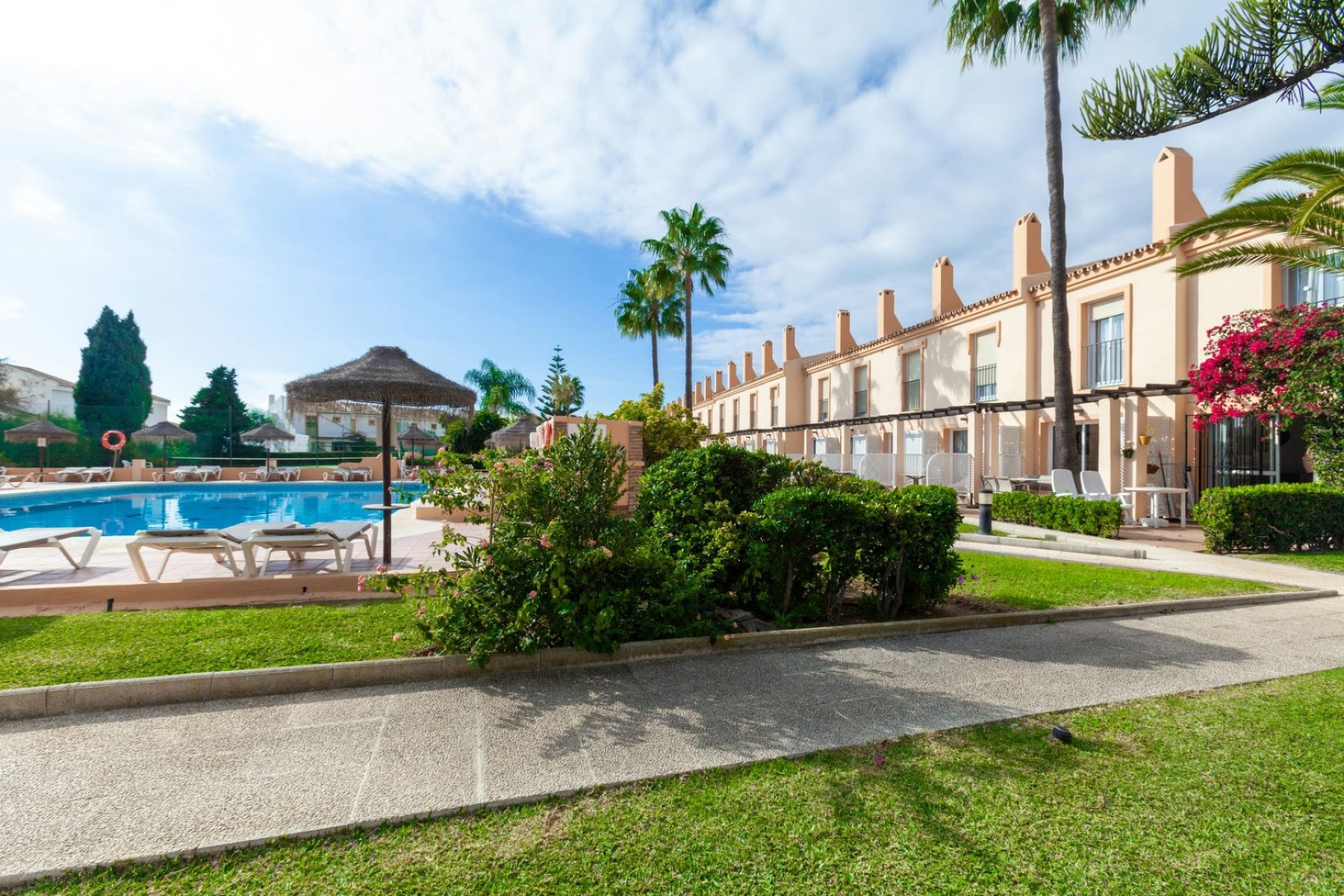Herverkoop - Apartment -
Fuengirola