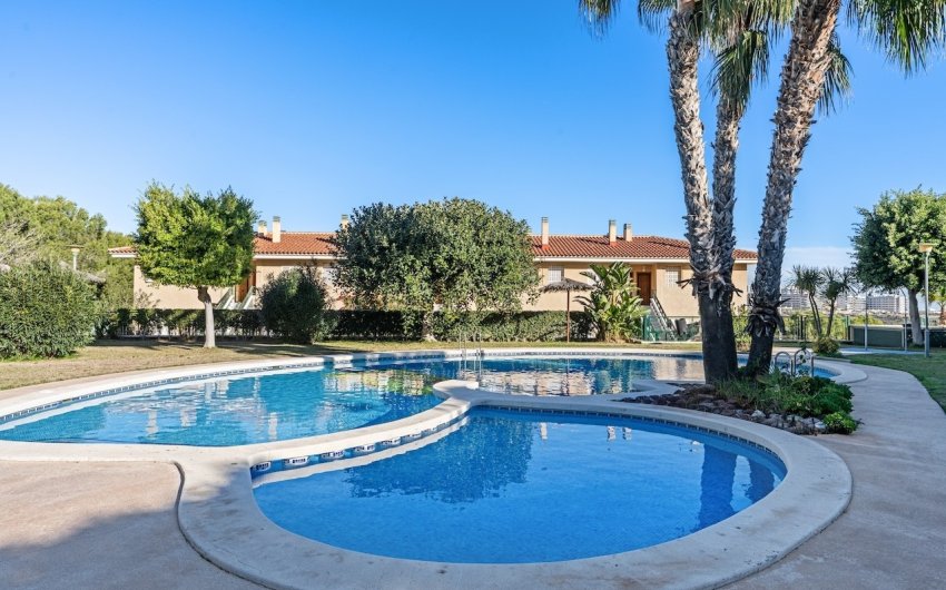 Herverkoop - Apartment -
Gran Alacant - Novamar