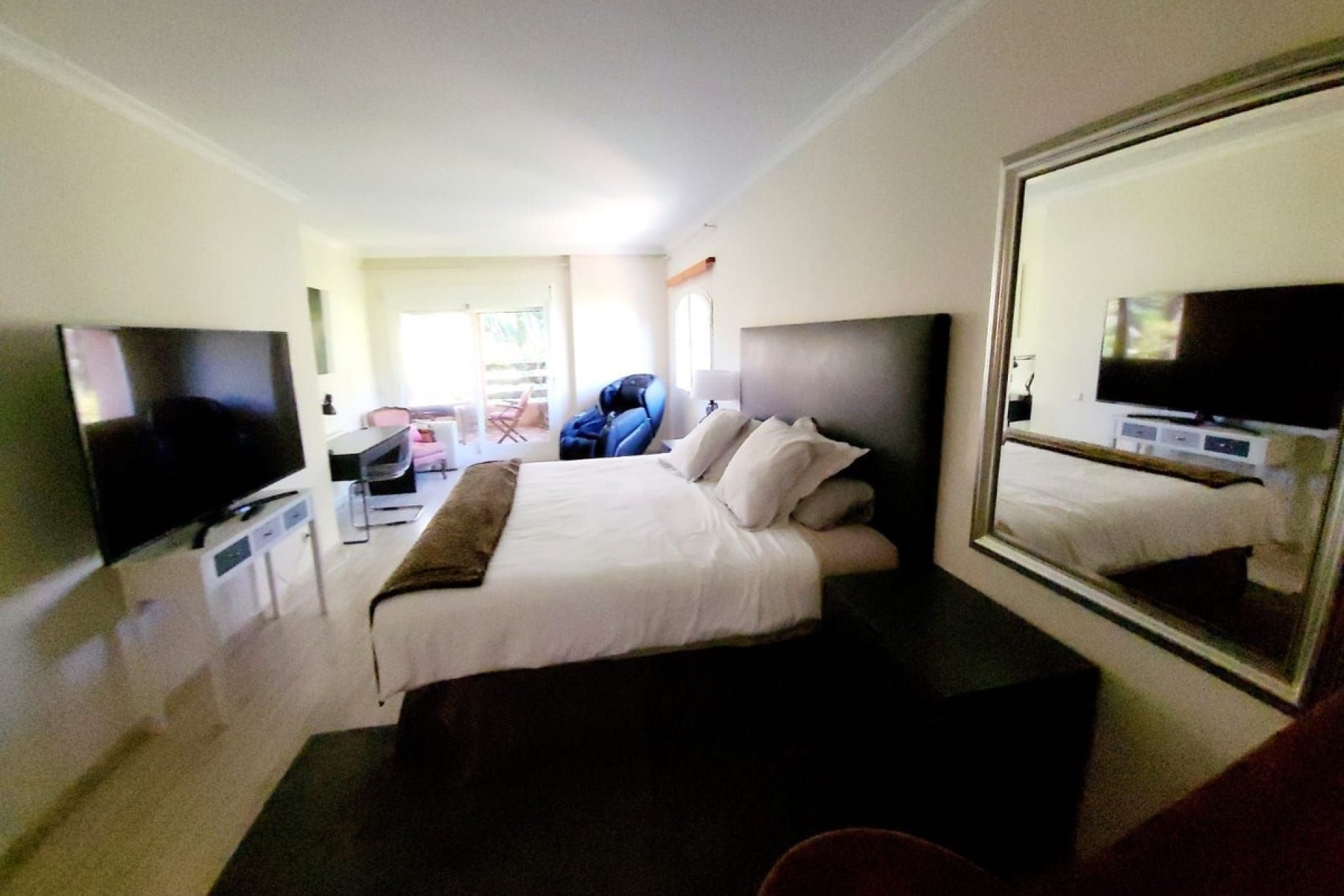 Herverkoop - Apartment -
Guadalmina Baja - Costa del Sol