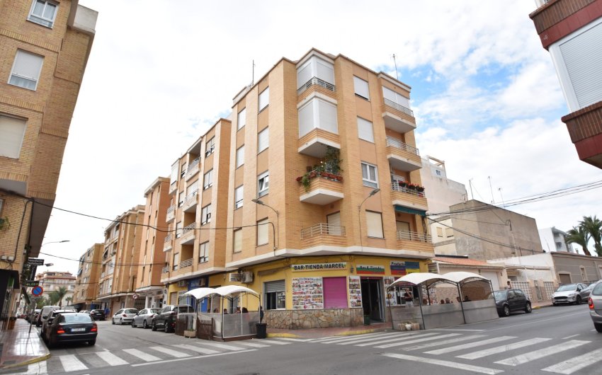 Herverkoop - Apartment -
Guardamar del Segura - Center