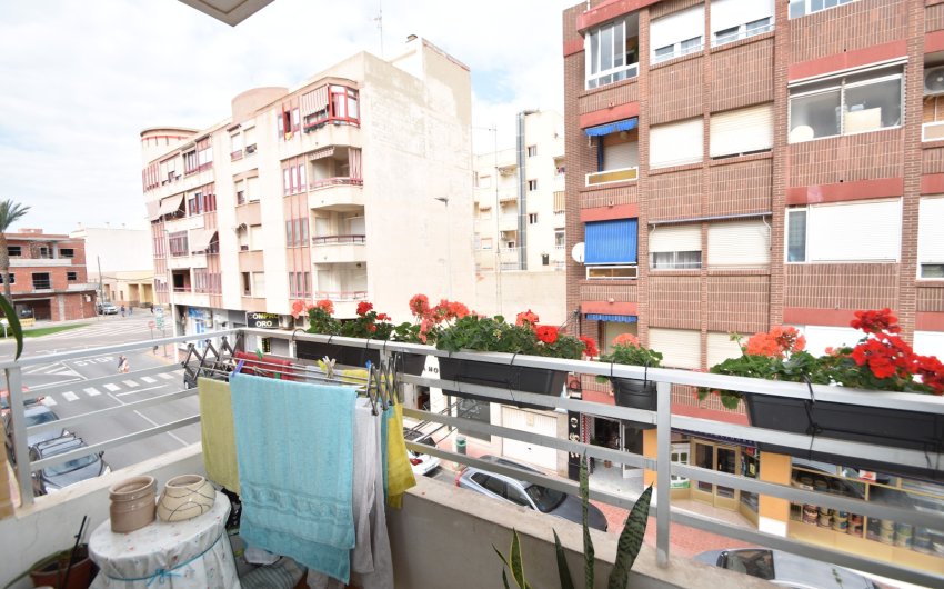 Herverkoop - Apartment -
Guardamar del Segura - Center