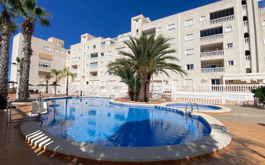 Herverkoop - Apartment -
Guardamar del Segura - El Edén