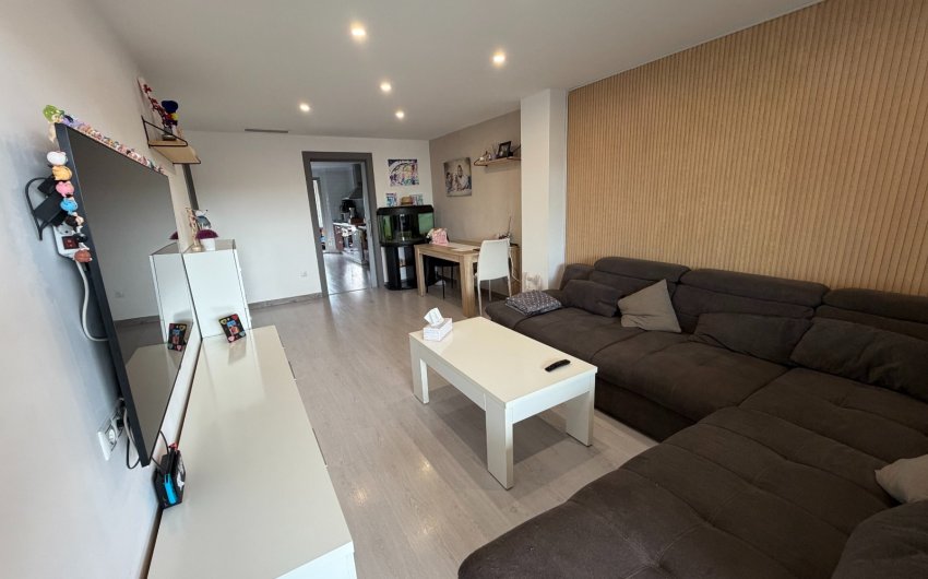 Herverkoop - Apartment -
Jacarilla - Inland