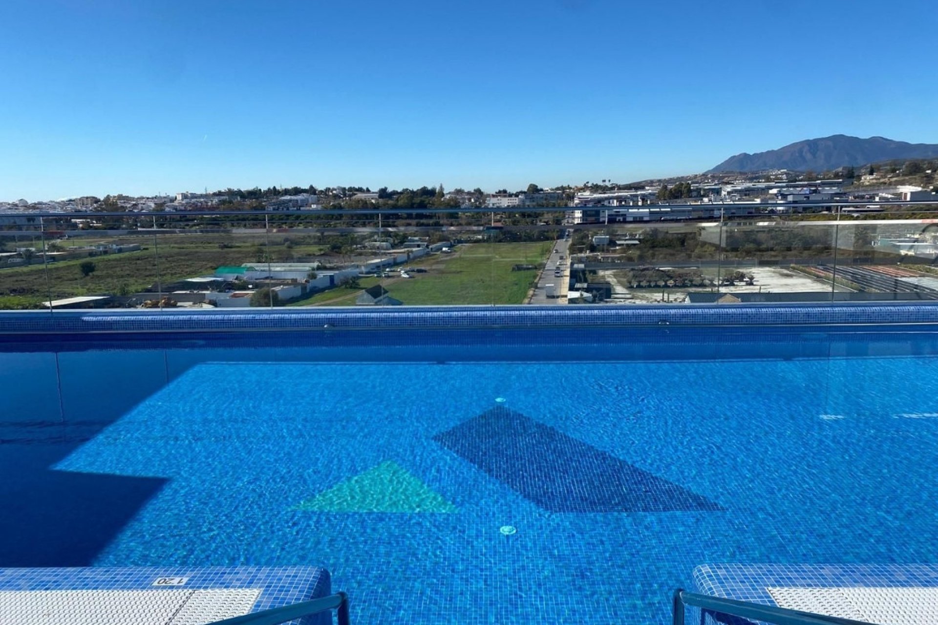 Herverkoop - Apartment -
La Campana - Inland