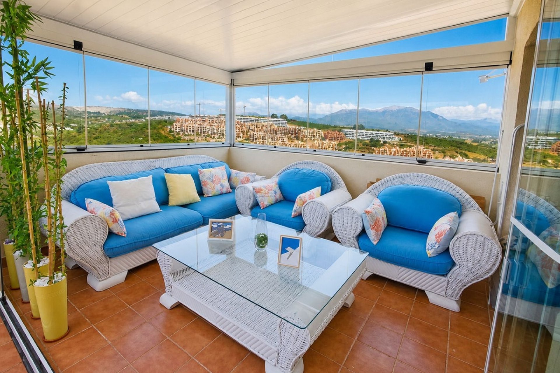 Herverkoop - Apartment -
La Duquesa - Costa del Sol