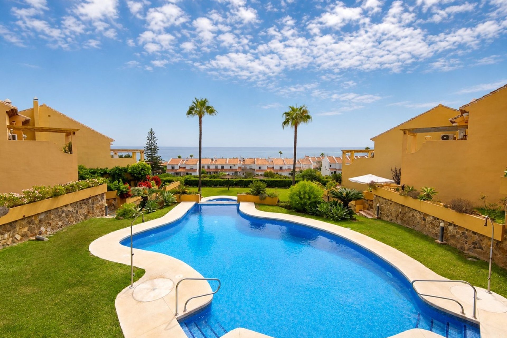 Herverkoop - Apartment -
La Duquesa - Costa del Sol