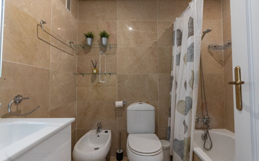 Herverkoop - Apartment -
La Duquesa - Costa del Sol