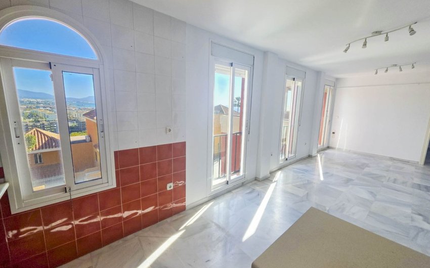 Herverkoop - Apartment -
La Duquesa - Costa del Sol