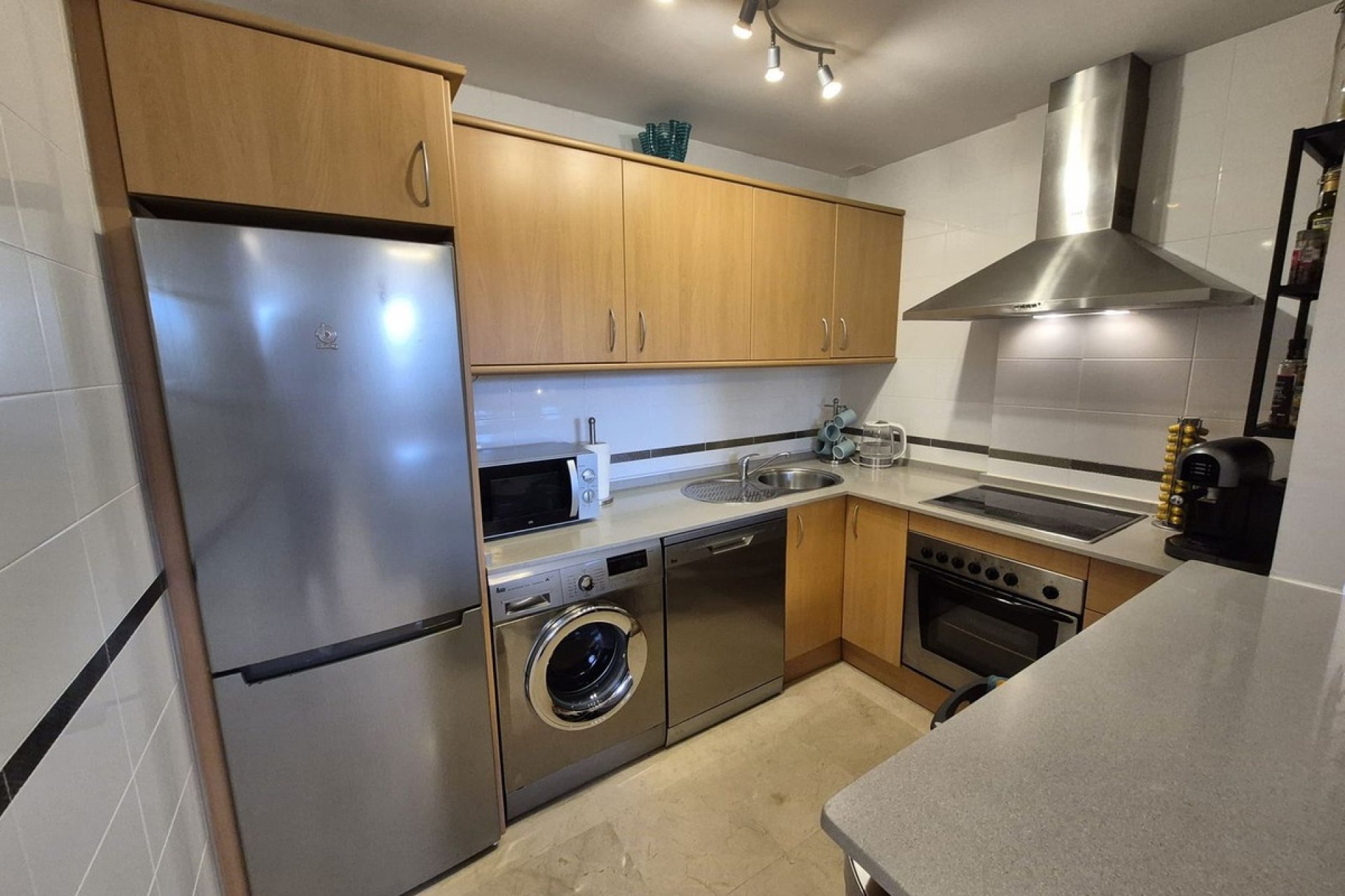 Herverkoop - Apartment -
La Duquesa - Costa del Sol