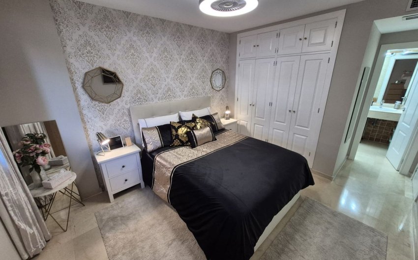 Herverkoop - Apartment -
La Duquesa - Costa del Sol