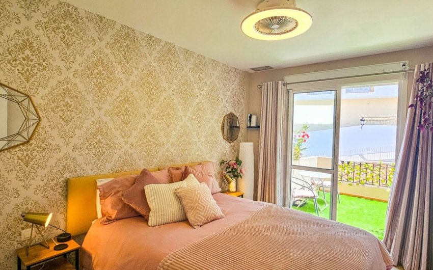 Herverkoop - Apartment -
La Duquesa - Costa del Sol