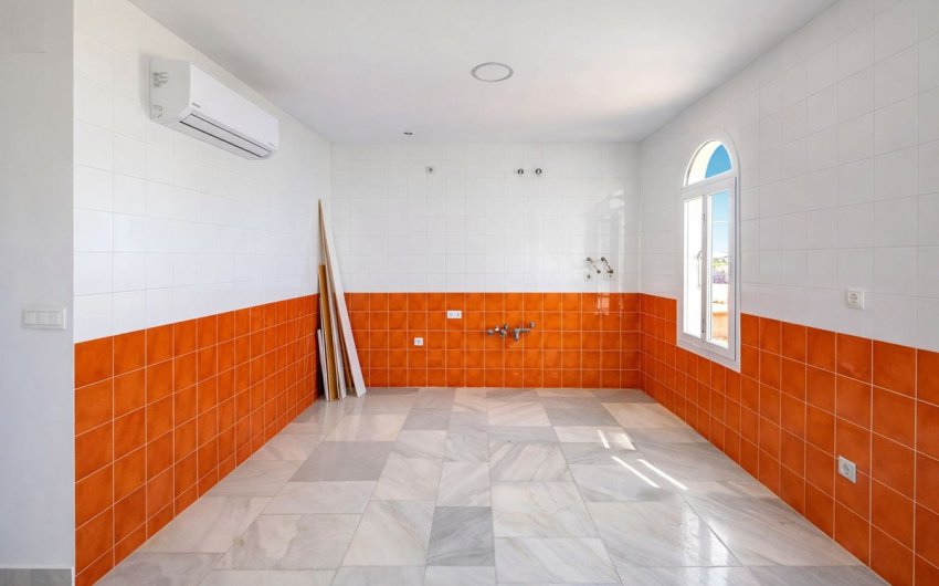 Herverkoop - Apartment -
La Duquesa - Costa del Sol