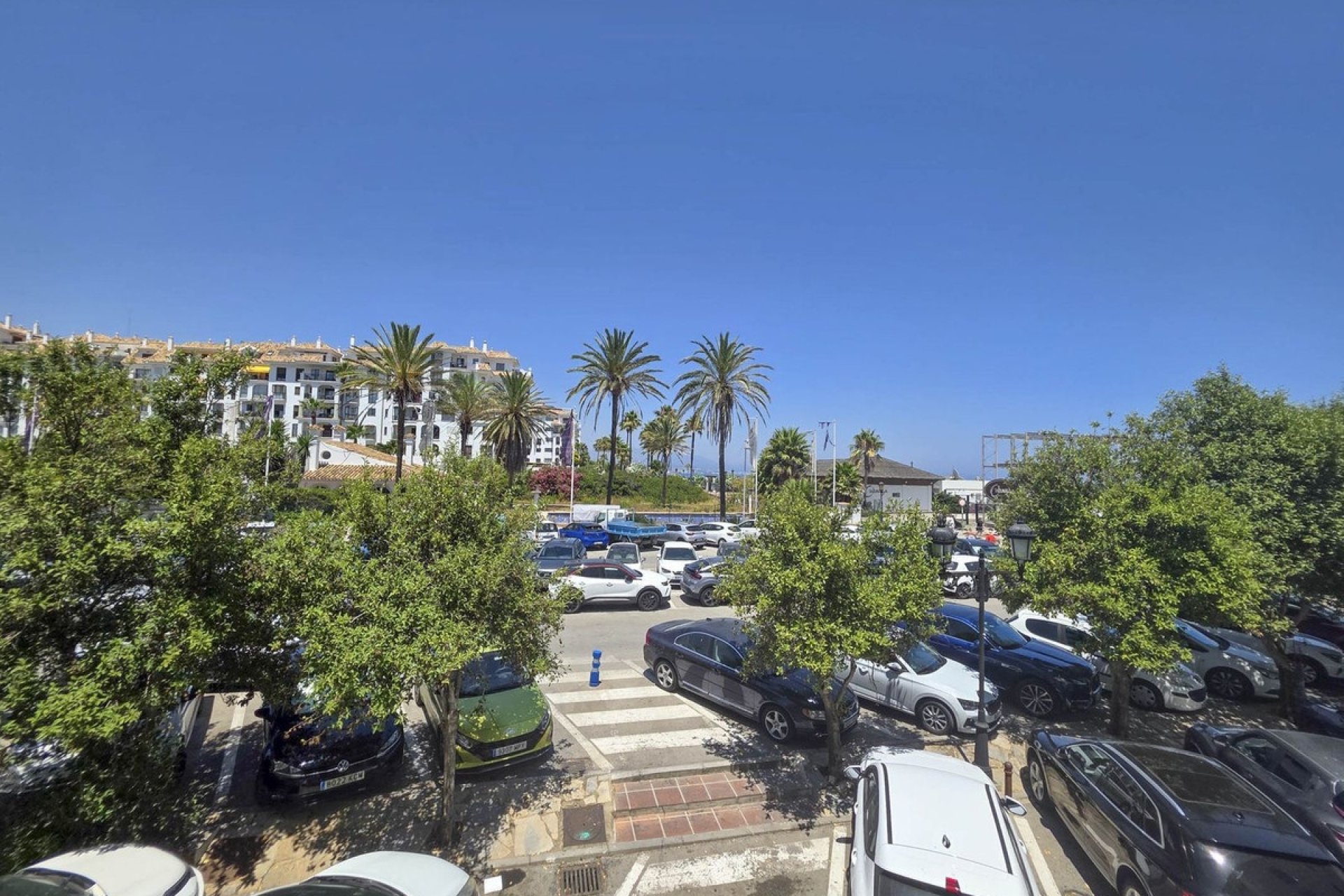Herverkoop - Apartment -
La Duquesa - Costa del Sol