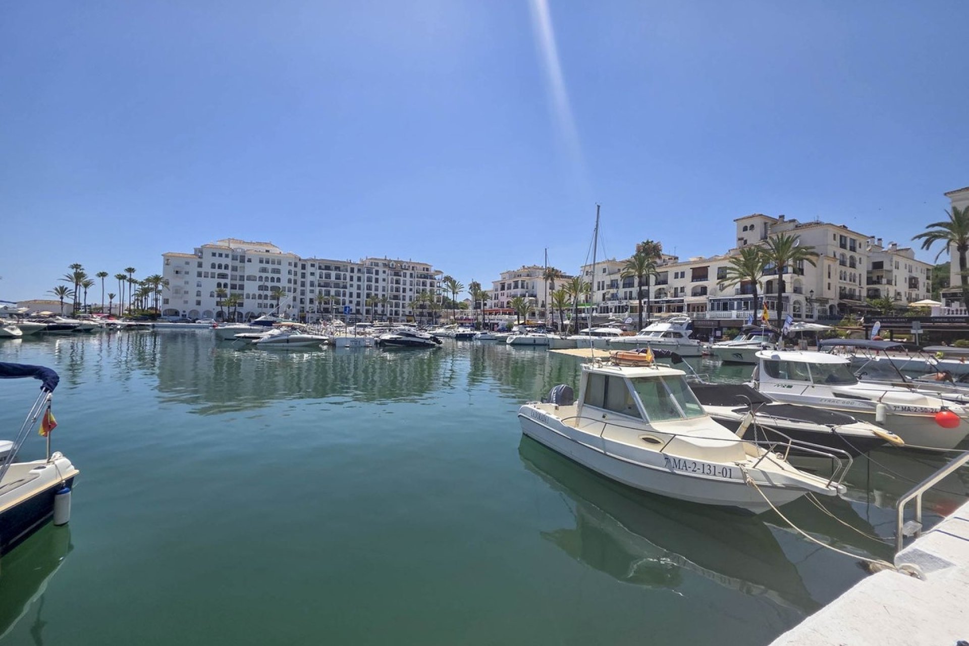 Herverkoop - Apartment -
La Duquesa - Costa del Sol