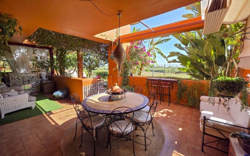 Herverkoop - Apartment -
La Duquesa - Costa del Sol