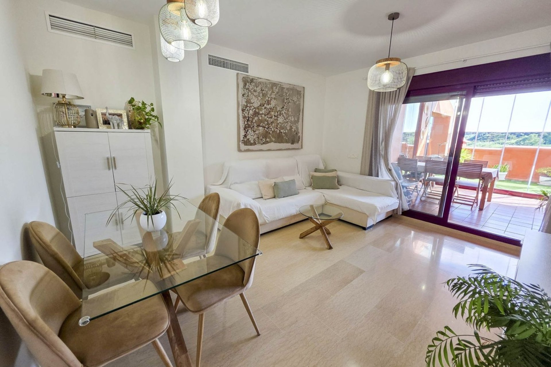 Herverkoop - Apartment -
La Duquesa - Costa del Sol