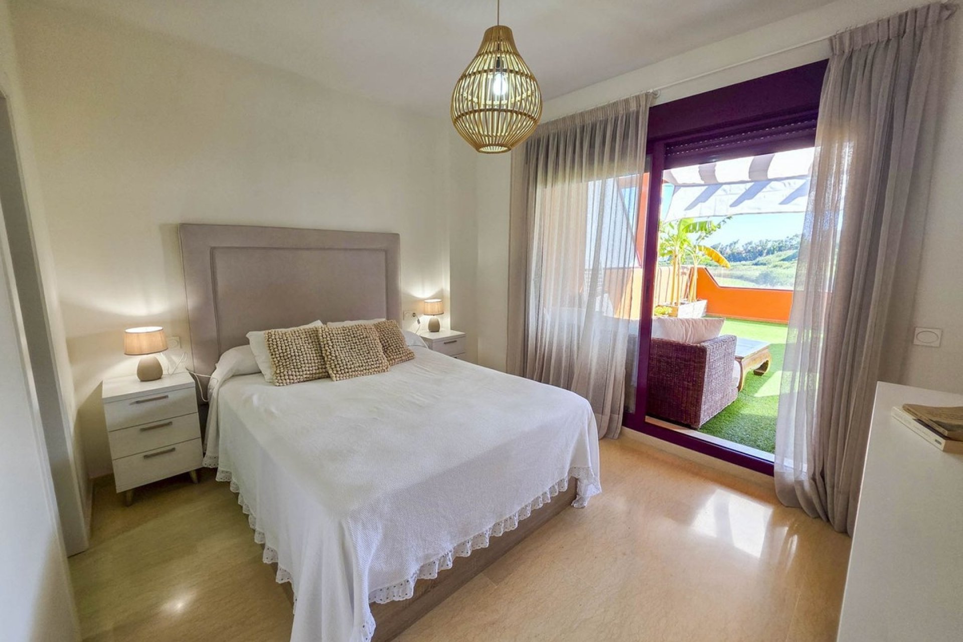 Herverkoop - Apartment -
La Duquesa - Costa del Sol