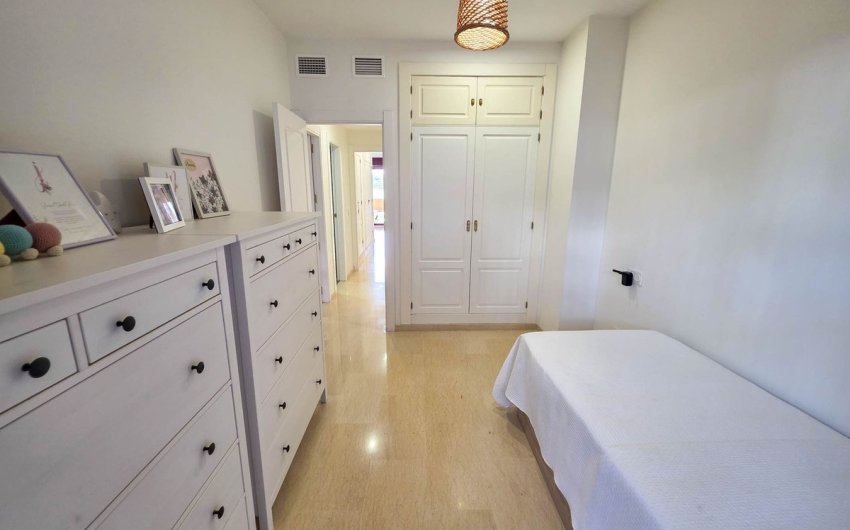 Herverkoop - Apartment -
La Duquesa - Costa del Sol