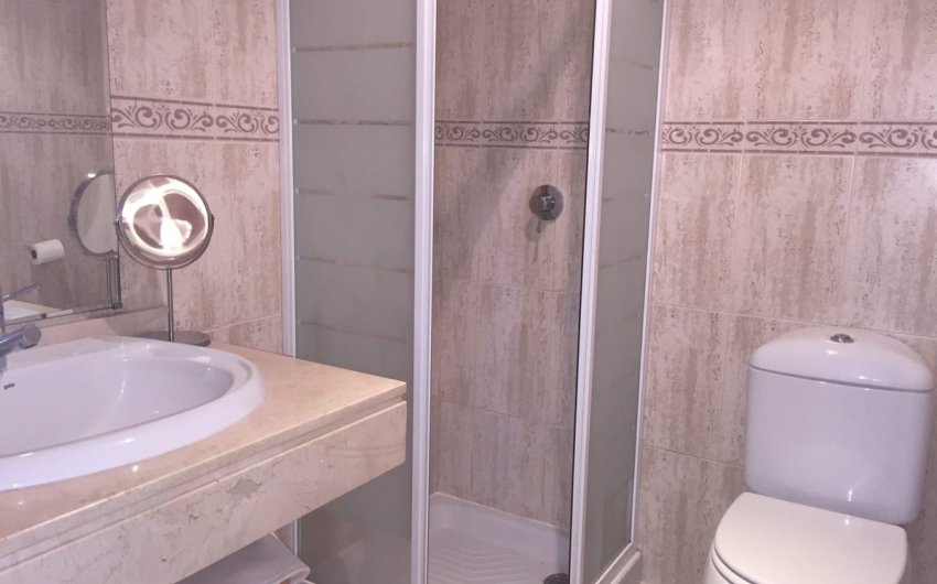 Herverkoop - Apartment -
La Duquesa - Costa del Sol