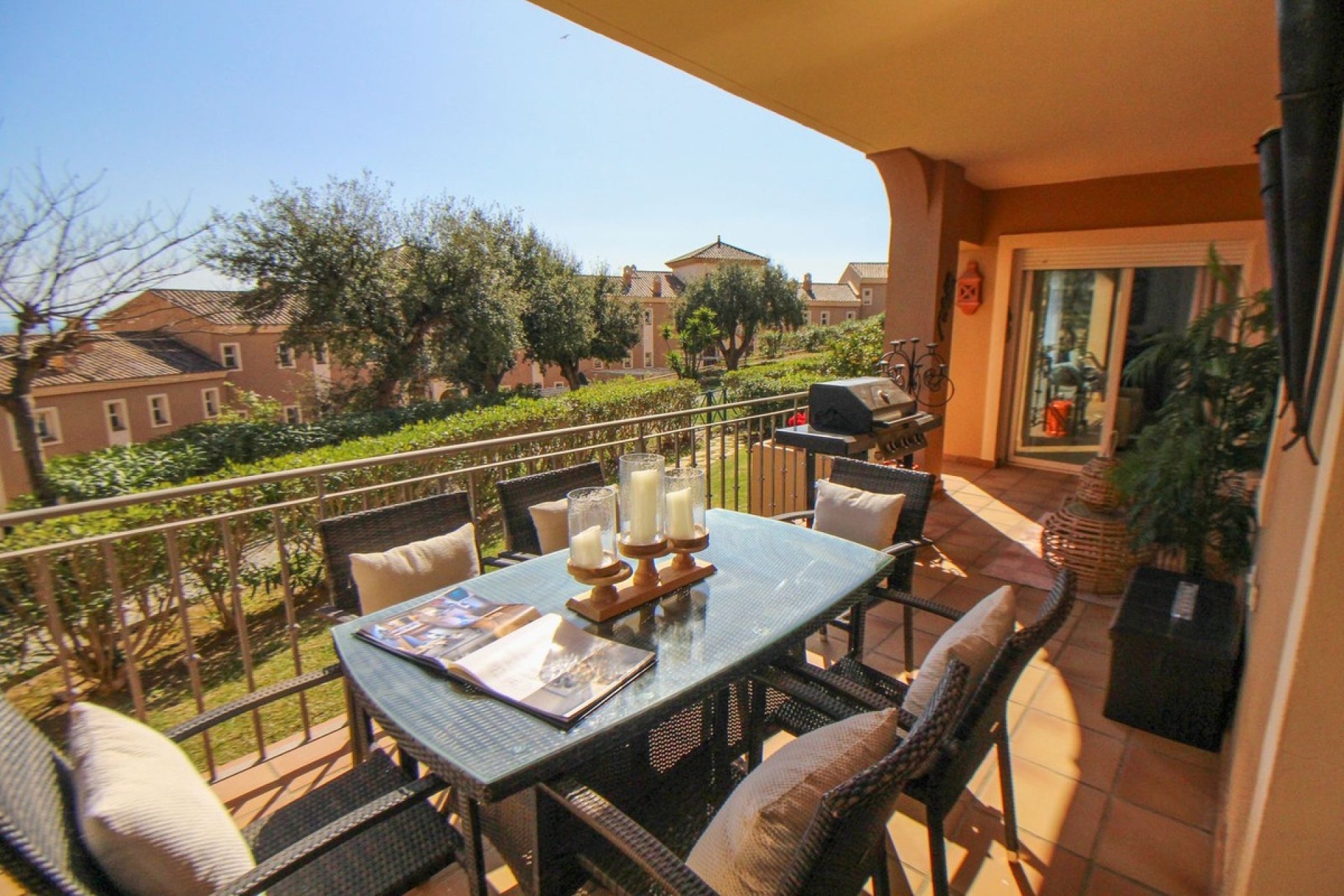 Herverkoop - Apartment -
La Mairena - Inland