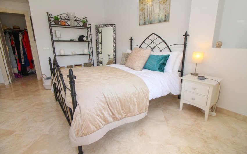 Herverkoop - Apartment -
La Mairena - Inland