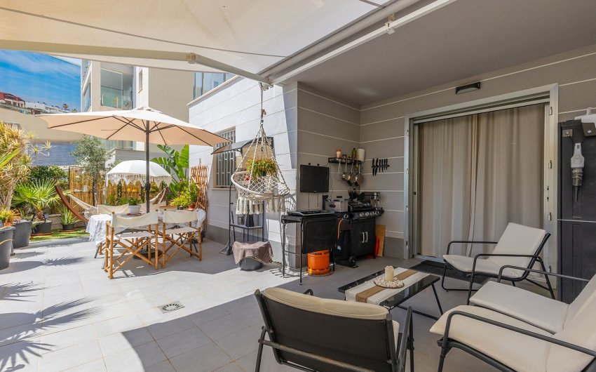 Herverkoop - Apartment -
La Mata - Playa