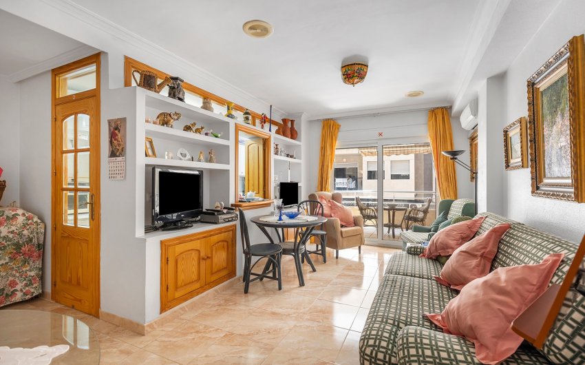 Herverkoop - Apartment -
La Mata - Playa