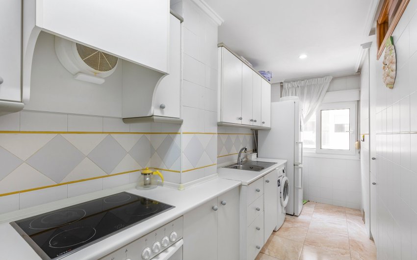 Herverkoop - Apartment -
La Mata - Playa