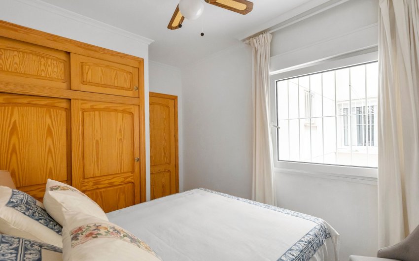 Herverkoop - Apartment -
La Mata - Playa