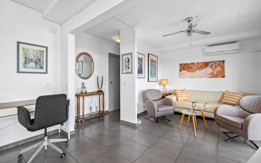 Herverkoop - Apartment -
La Nucía