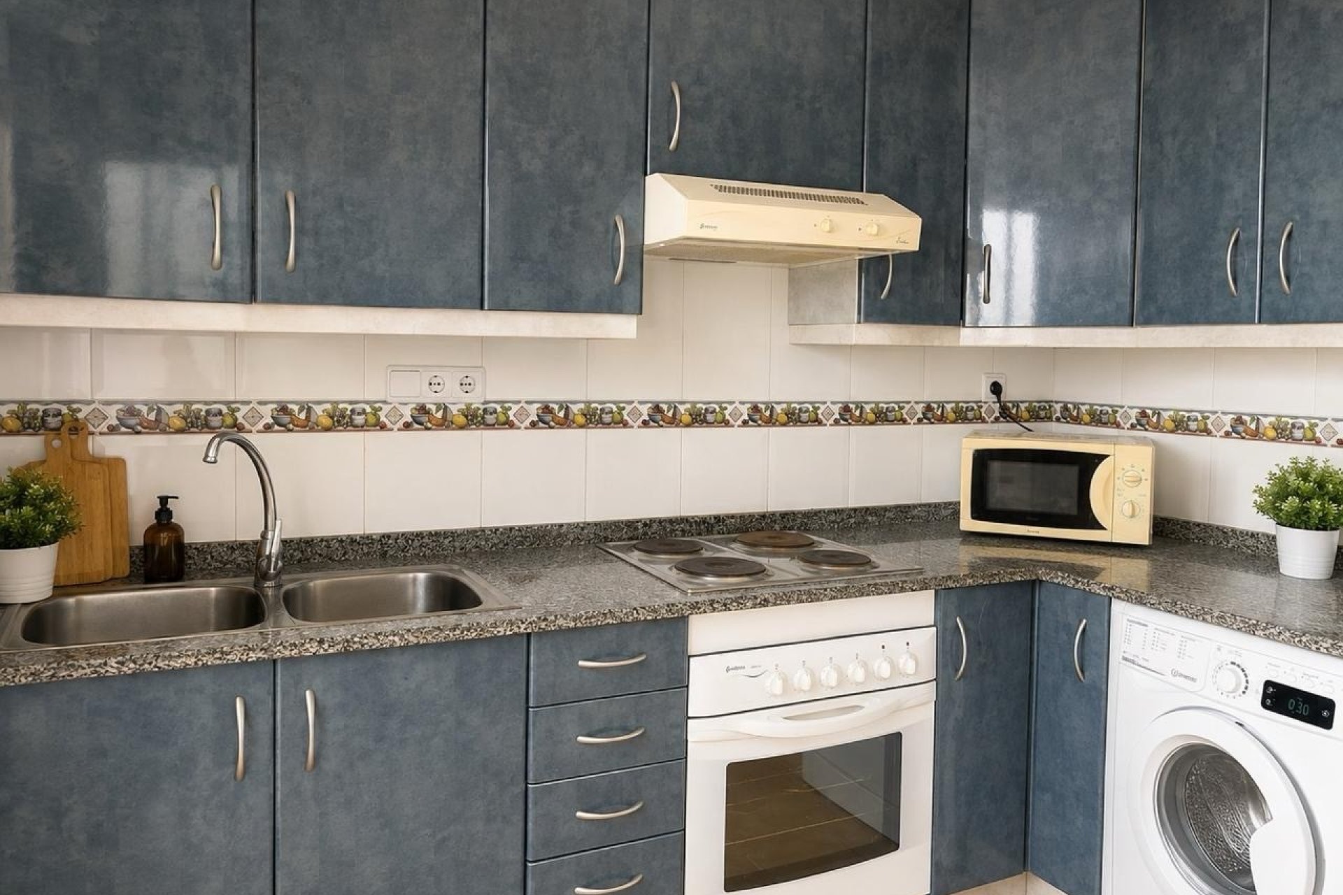Herverkoop - Apartment -
La Zenia - Costa Blanca