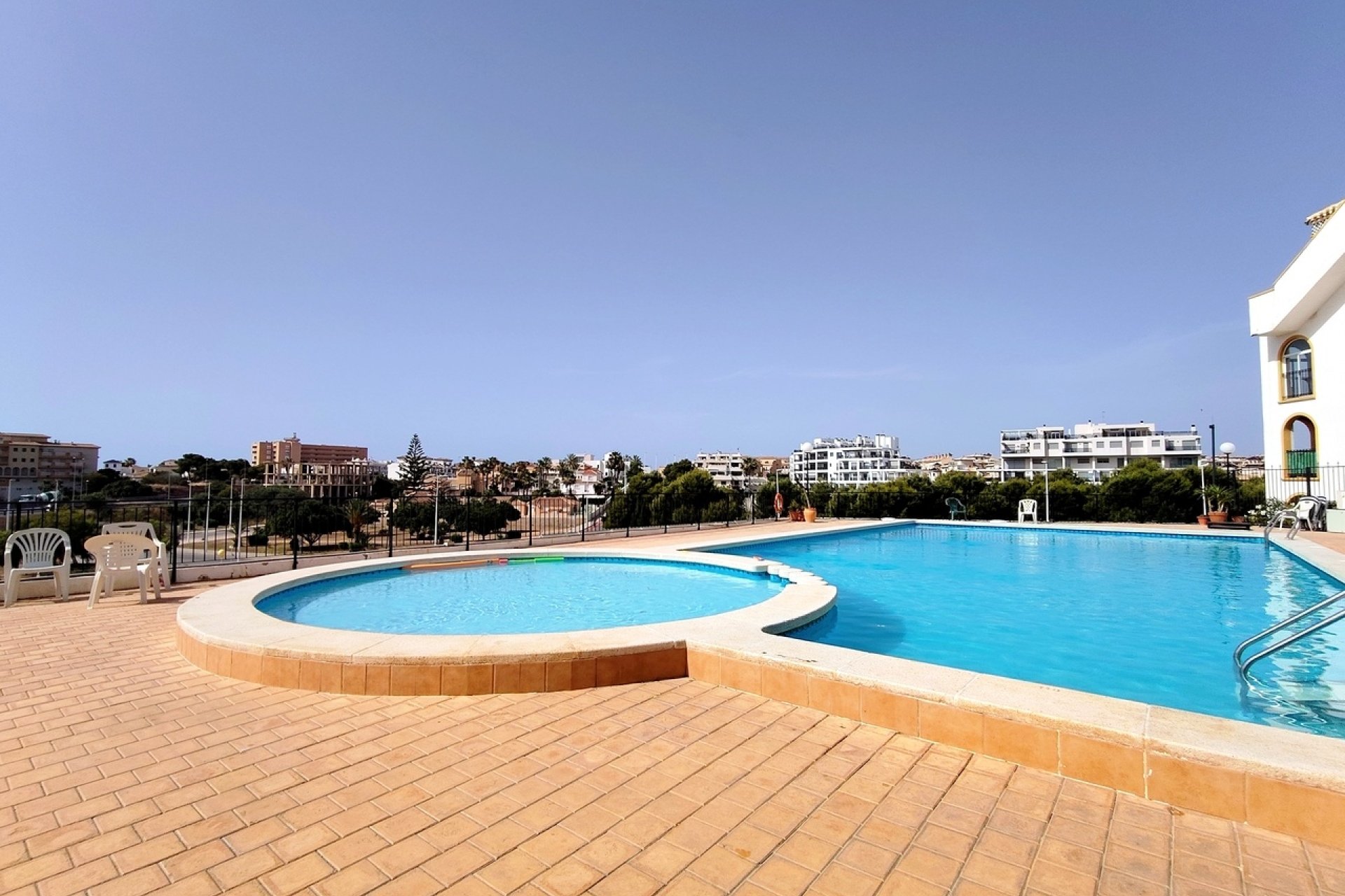 Herverkoop - Apartment -
La Zenia - Costa Blanca