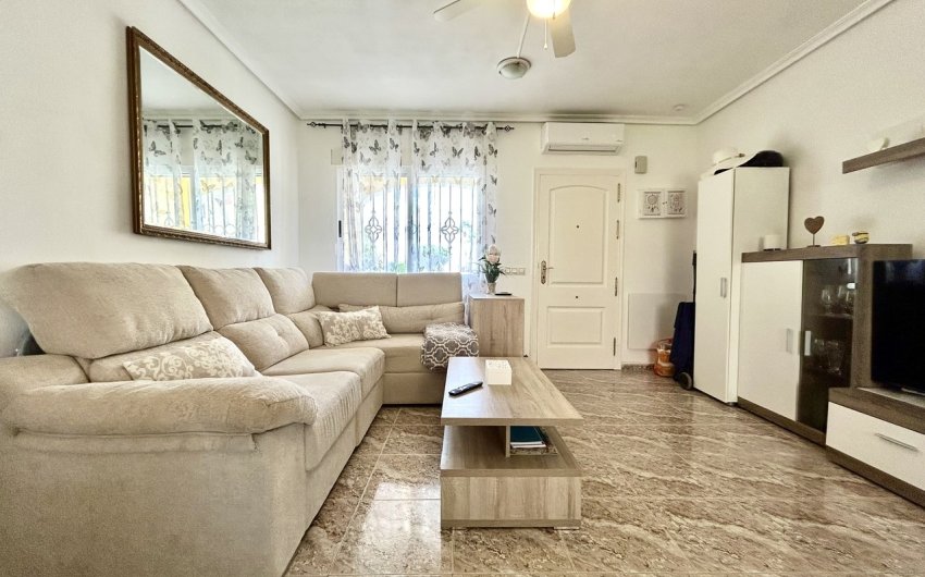 Herverkoop - Apartment -
La Zenia - Costa Blanca