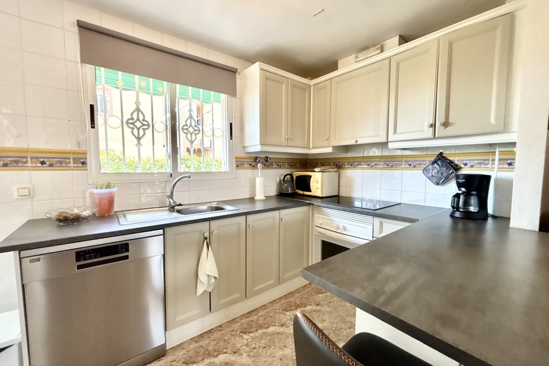 Herverkoop - Apartment -
La Zenia - Costa Blanca