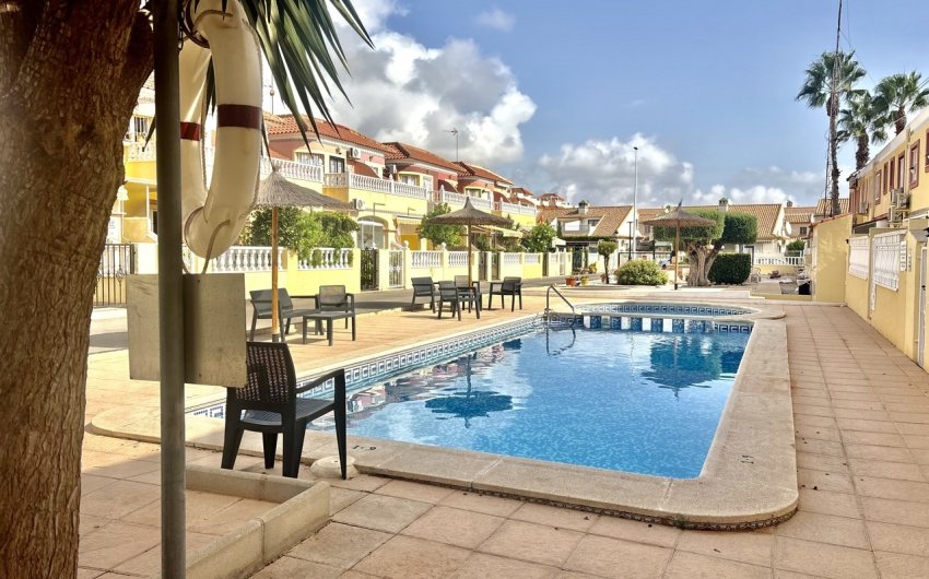 Herverkoop - Apartment -
La Zenia - Costa Blanca