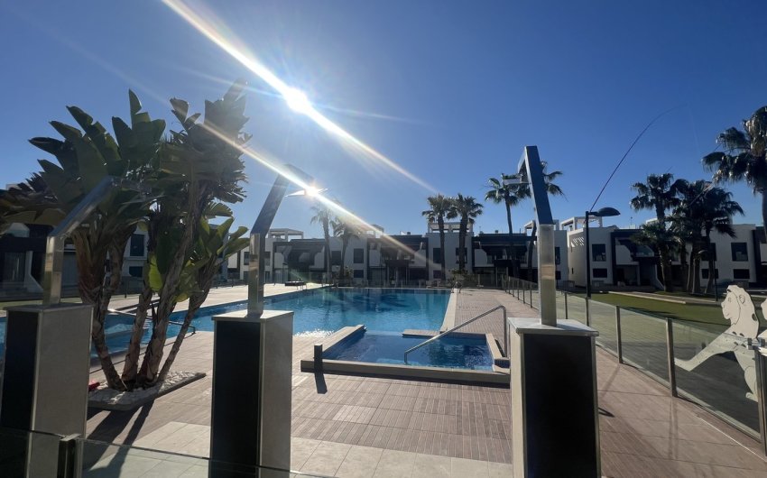 Herverkoop - Apartment -
La Zenia - Costa Blanca