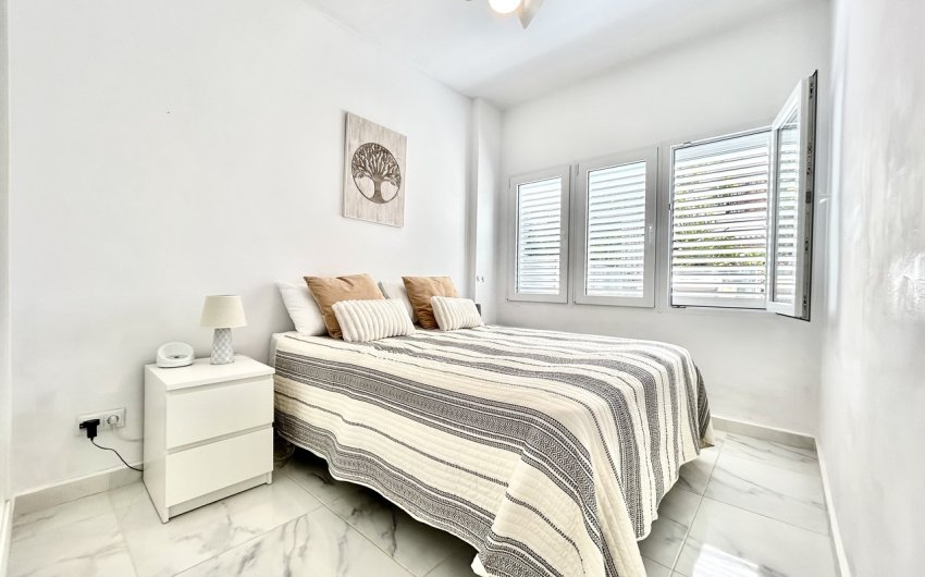 Herverkoop - Apartment -
La Zenia - Costa Blanca