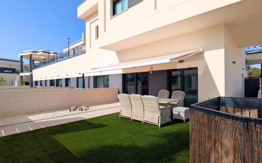 Herverkoop - Apartment -
Lo Crispin - Inland