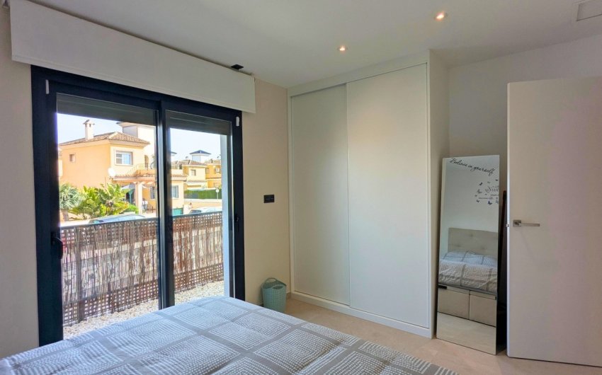 Herverkoop - Apartment -
Lo Crispin - Inland