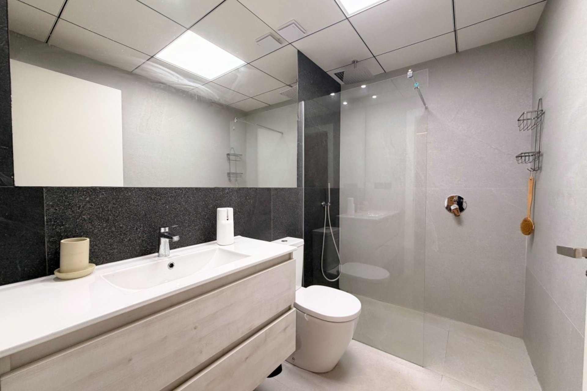 Herverkoop - Apartment -
Lo Crispin - Inland