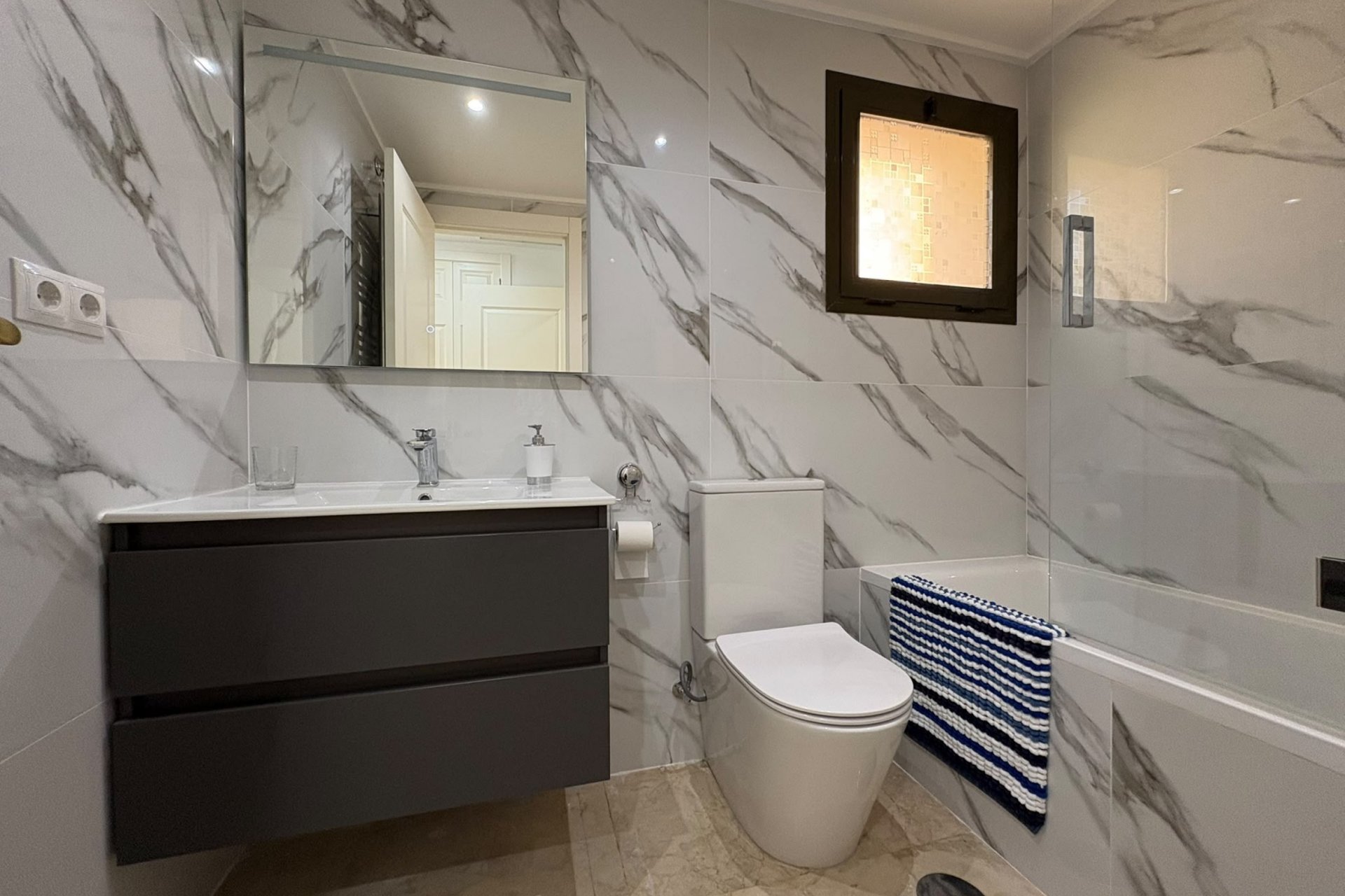 Herverkoop - Apartment -
Los Alcazares - Costa Calida