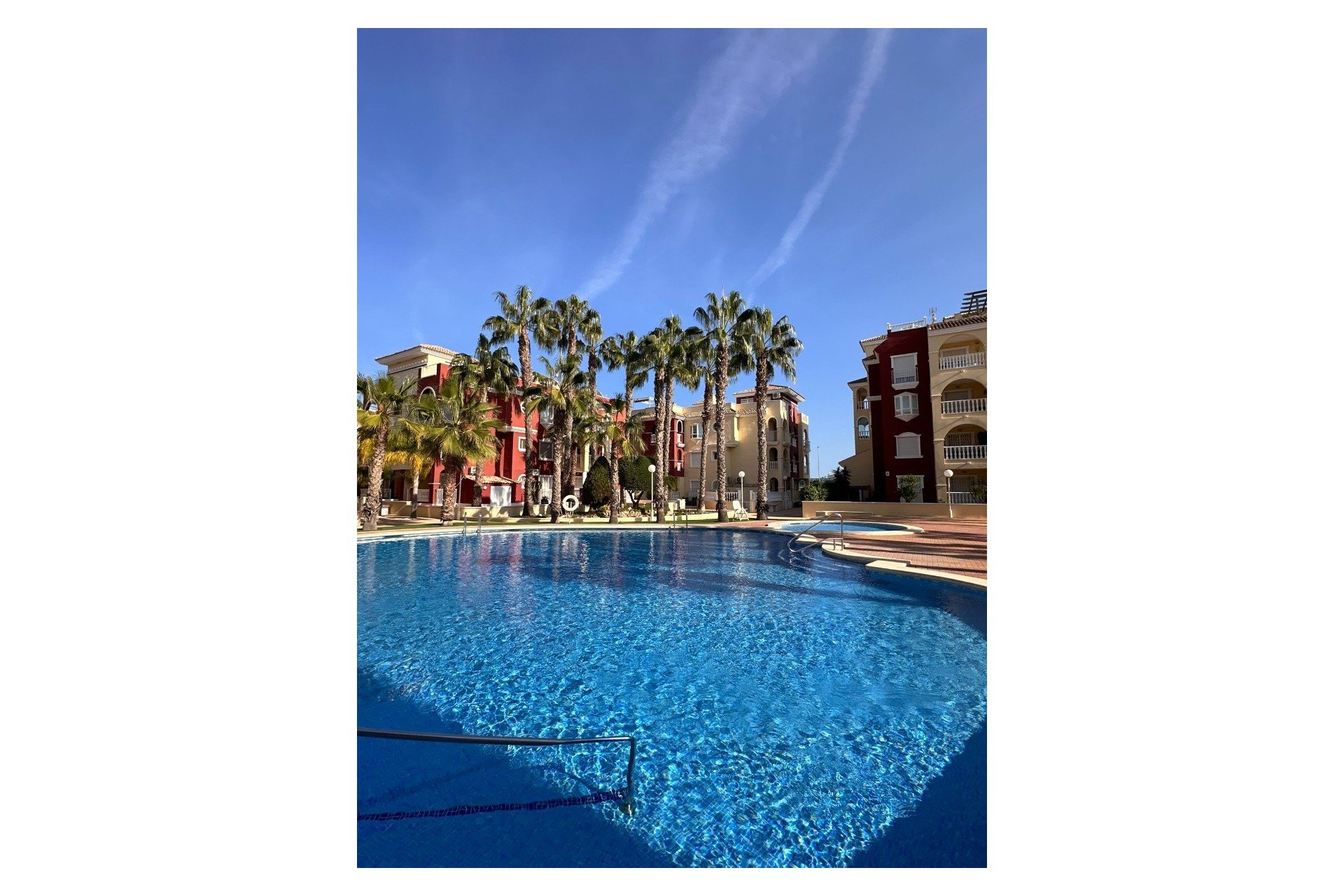 Herverkoop - Apartment -
Los Alcazares