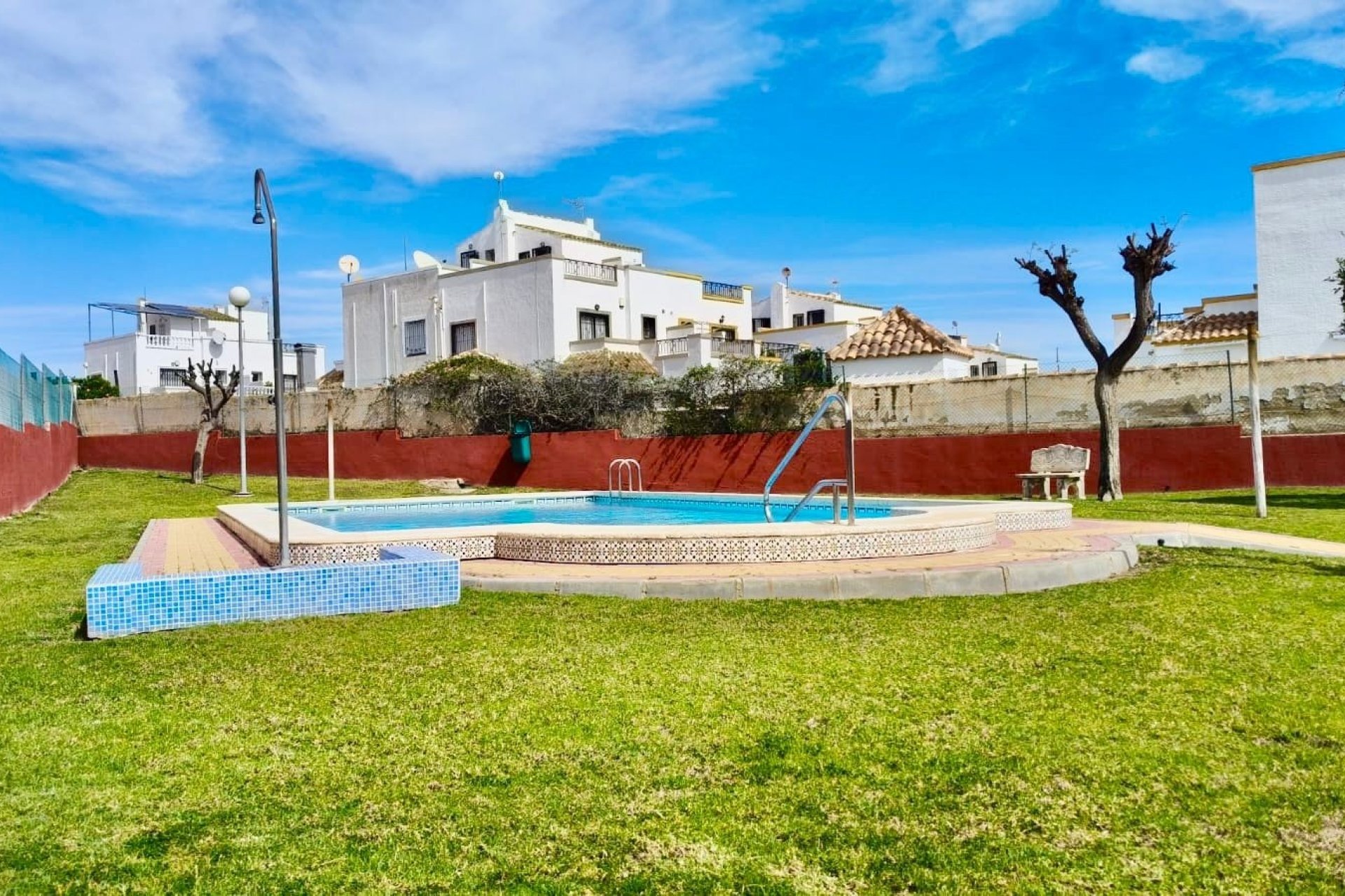 Herverkoop - Apartment -
Los Altos