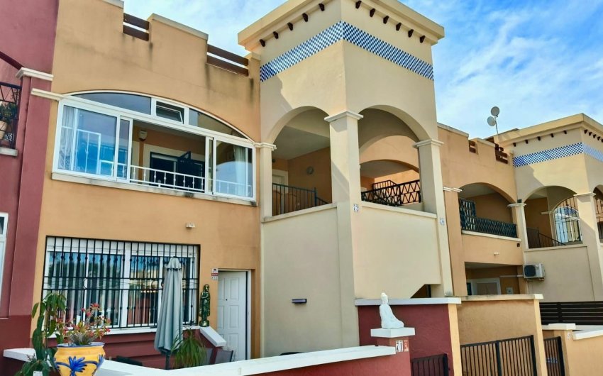 Herverkoop - Apartment -
Los Altos