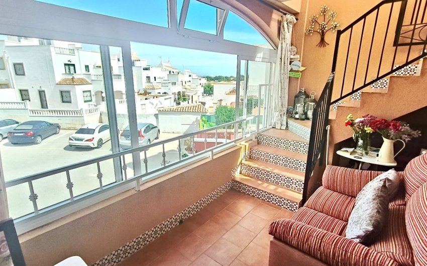 Herverkoop - Apartment -
Los Altos