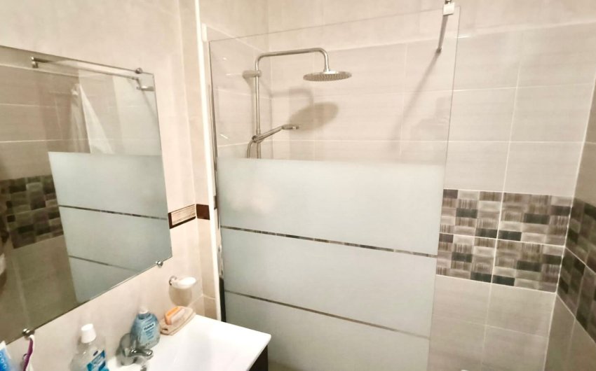 Herverkoop - Apartment -
Los Altos