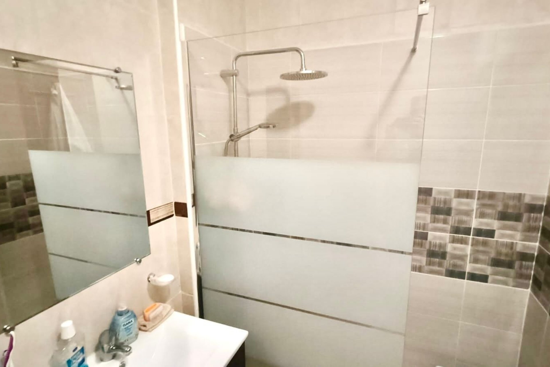 Herverkoop - Apartment -
Los Altos