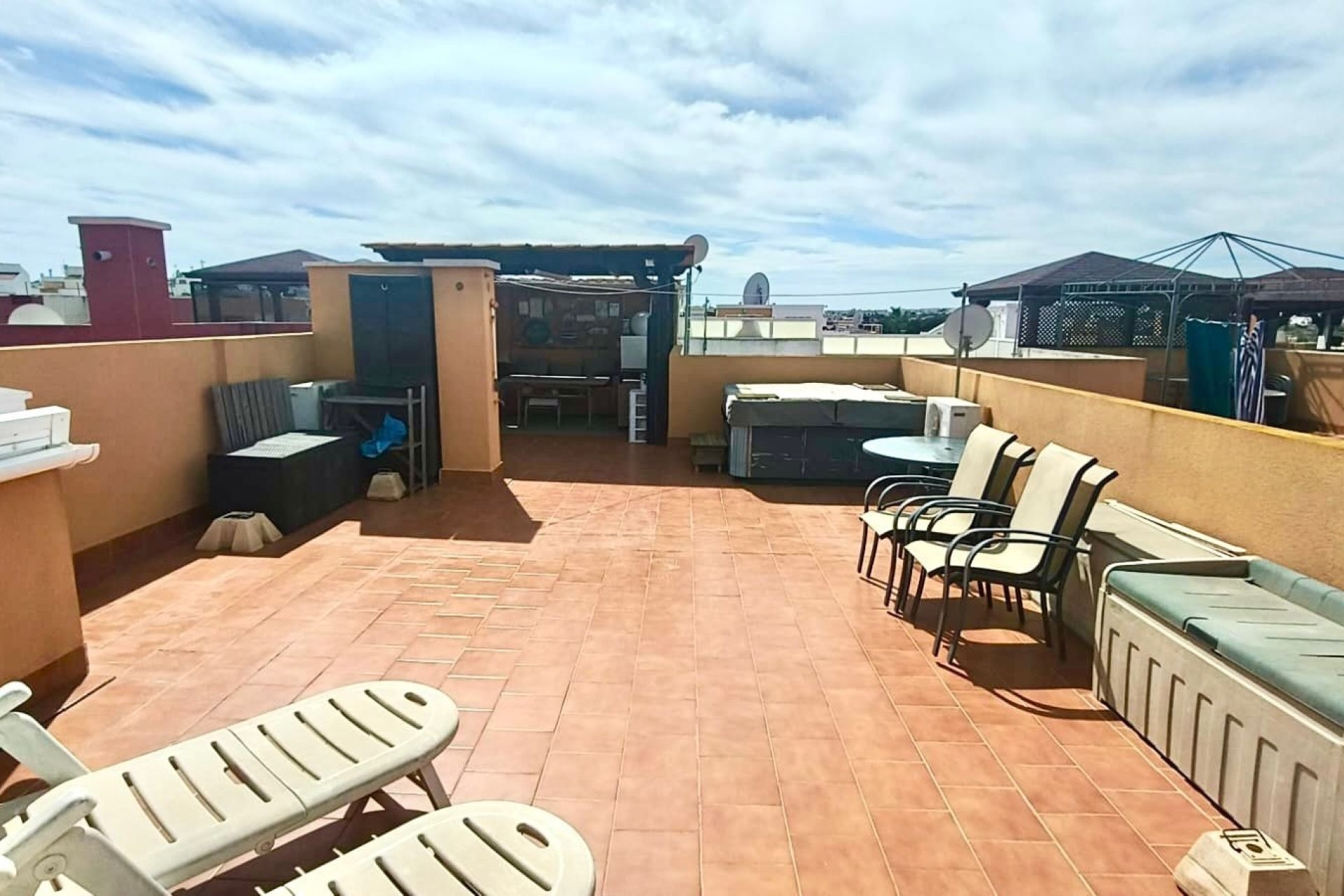 Herverkoop - Apartment -
Los Altos