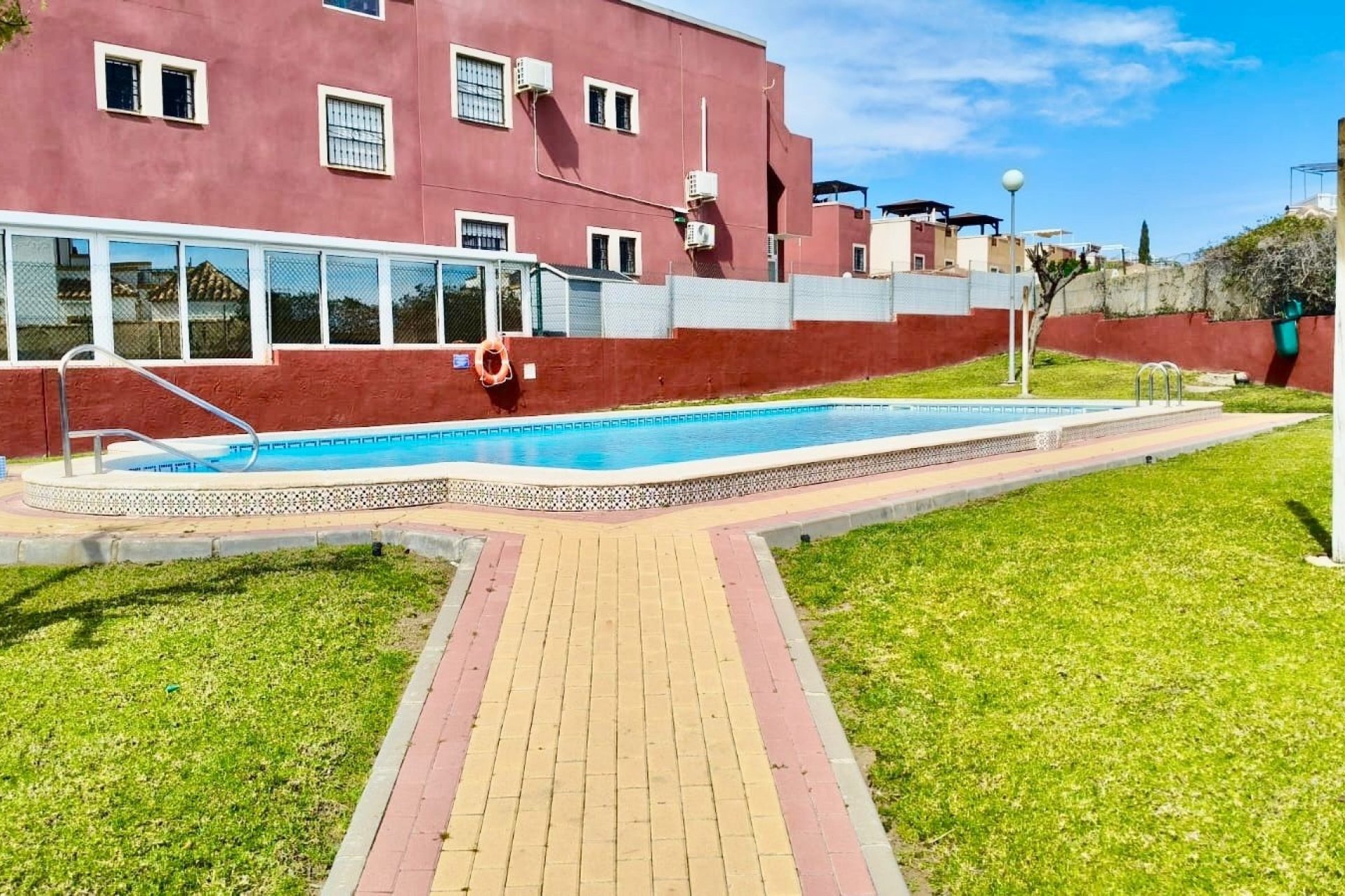 Herverkoop - Apartment -
Los Altos
